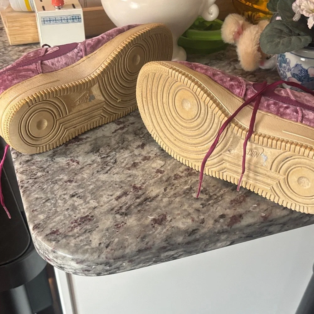 Nike Air Force 1 mauve suede velvet- 7Y women’s 8.5